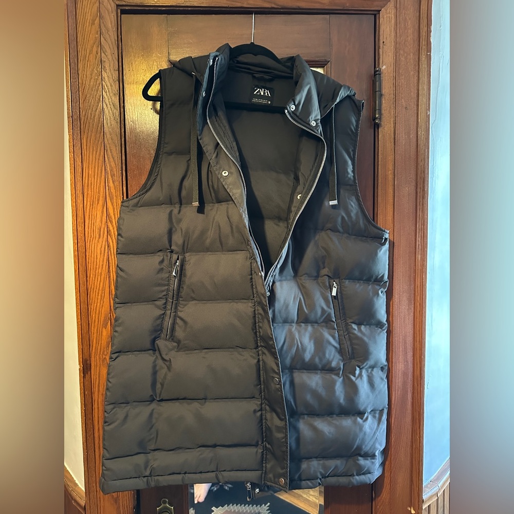 Zara Black Puffer Vest
